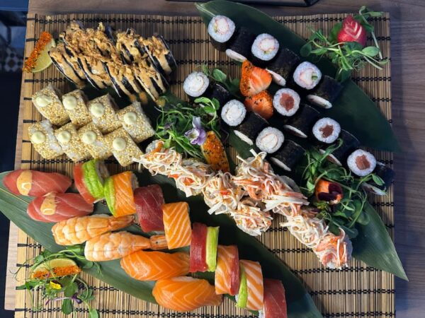 Minami Sushi Large Sets with the Best Sushi Price