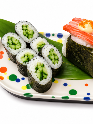 Kids Sushi Totoro Set: includes cucumber rolls, crab stick onigiri, and cute Totoro and leaf illustrations.